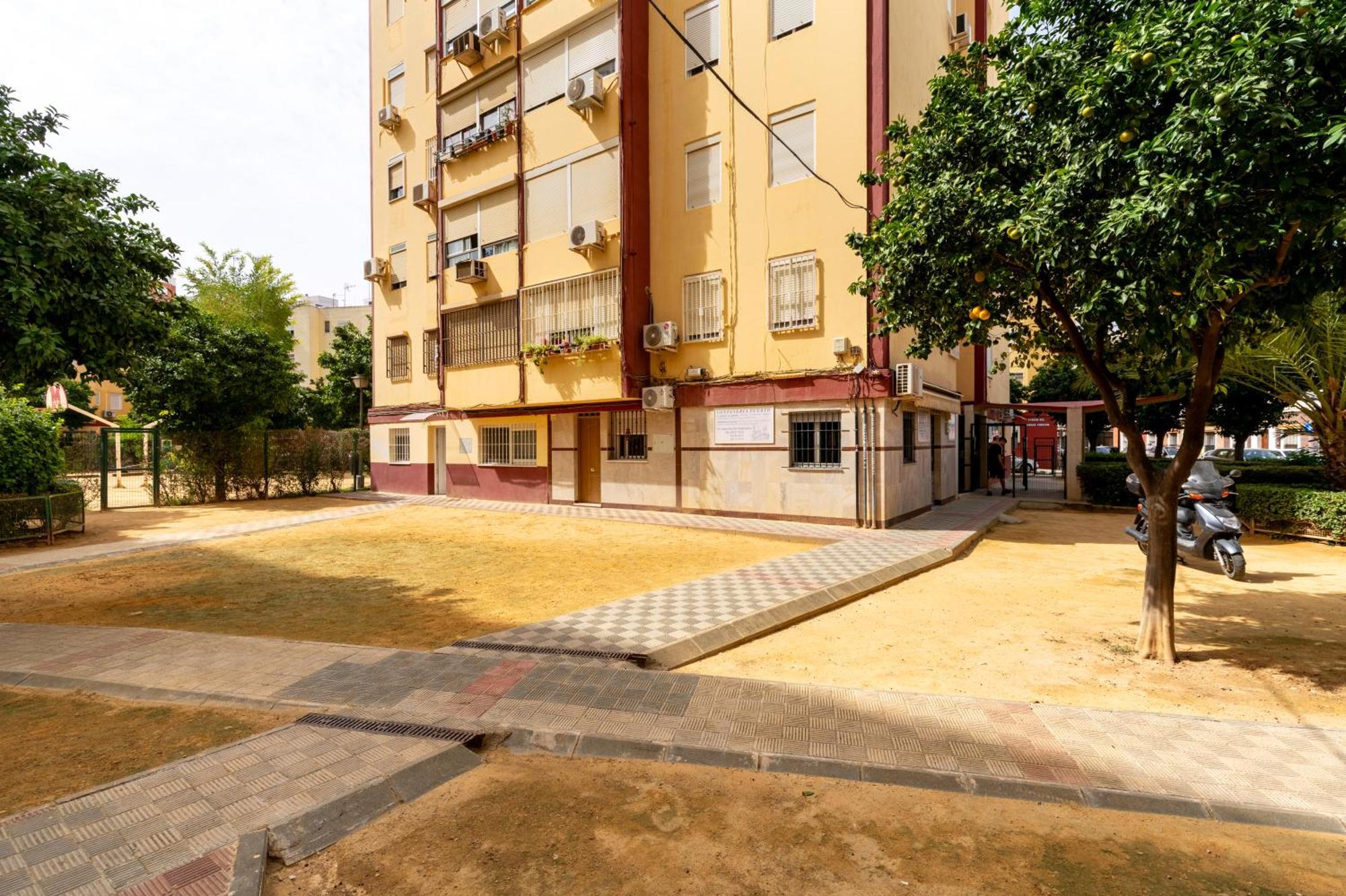 Whitey House In Triana Apartment เซบีญา ภายนอก รูปภาพ