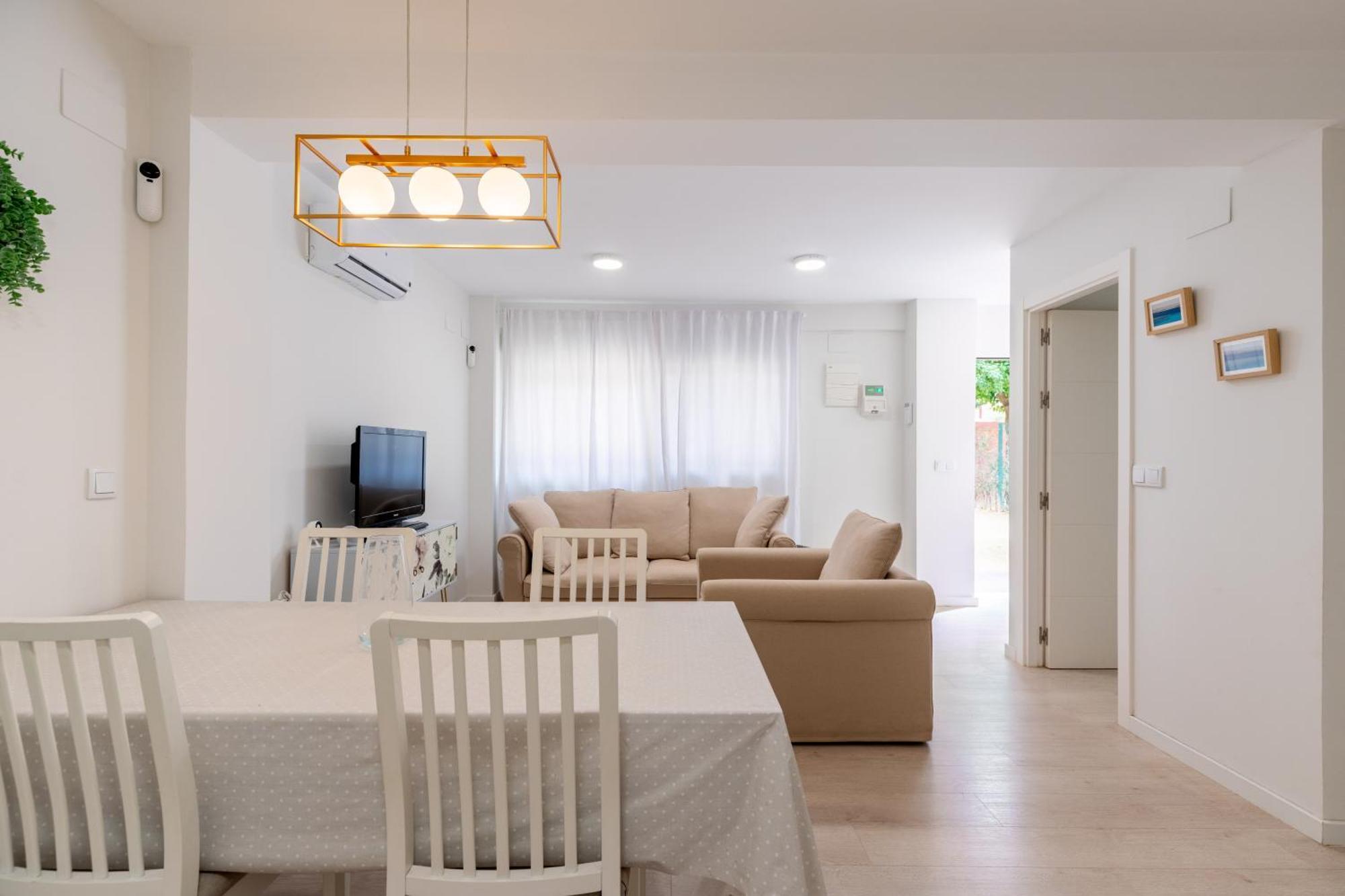 Whitey House In Triana Apartment เซบีญา ภายนอก รูปภาพ