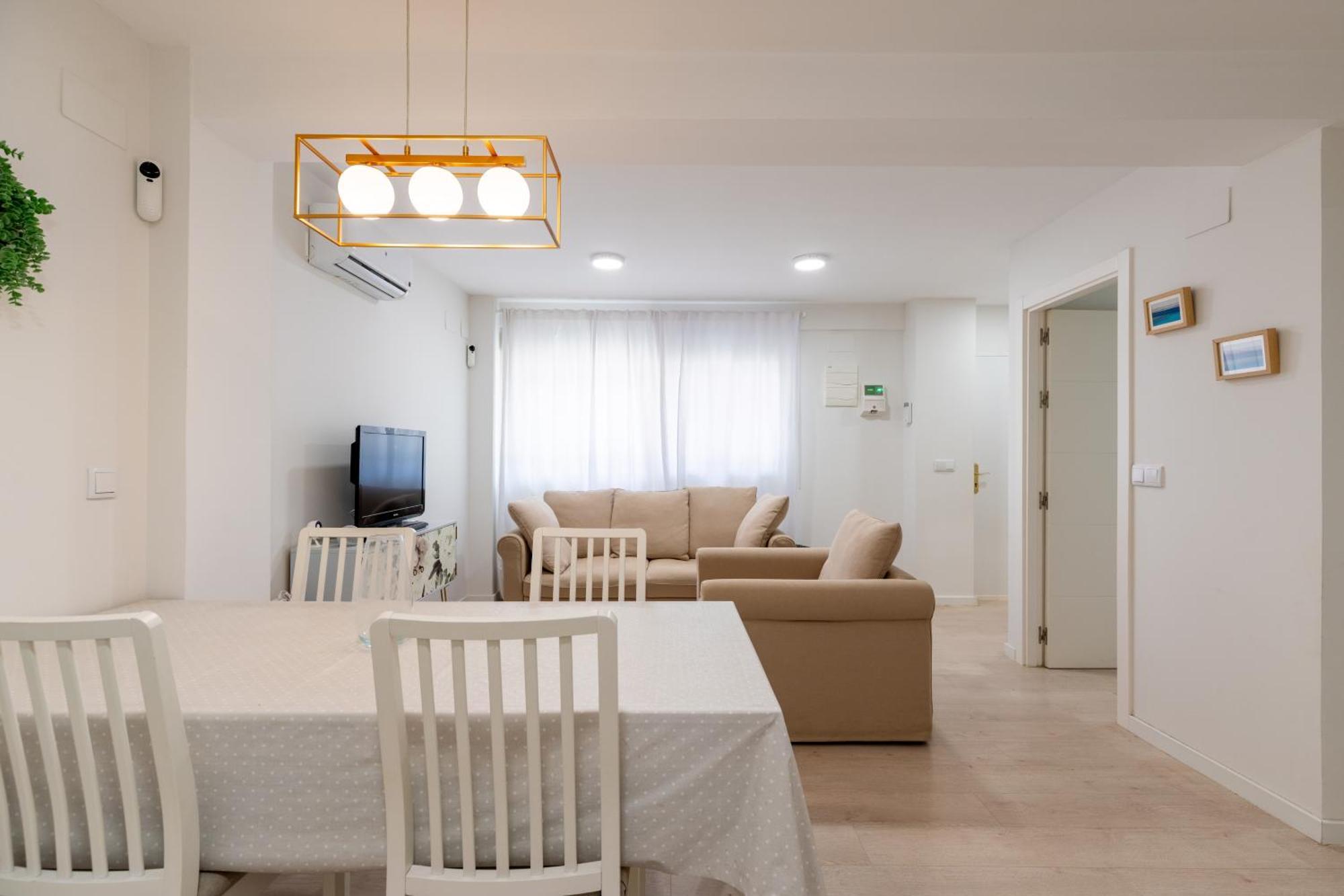 Whitey House In Triana Apartment เซบีญา ภายนอก รูปภาพ