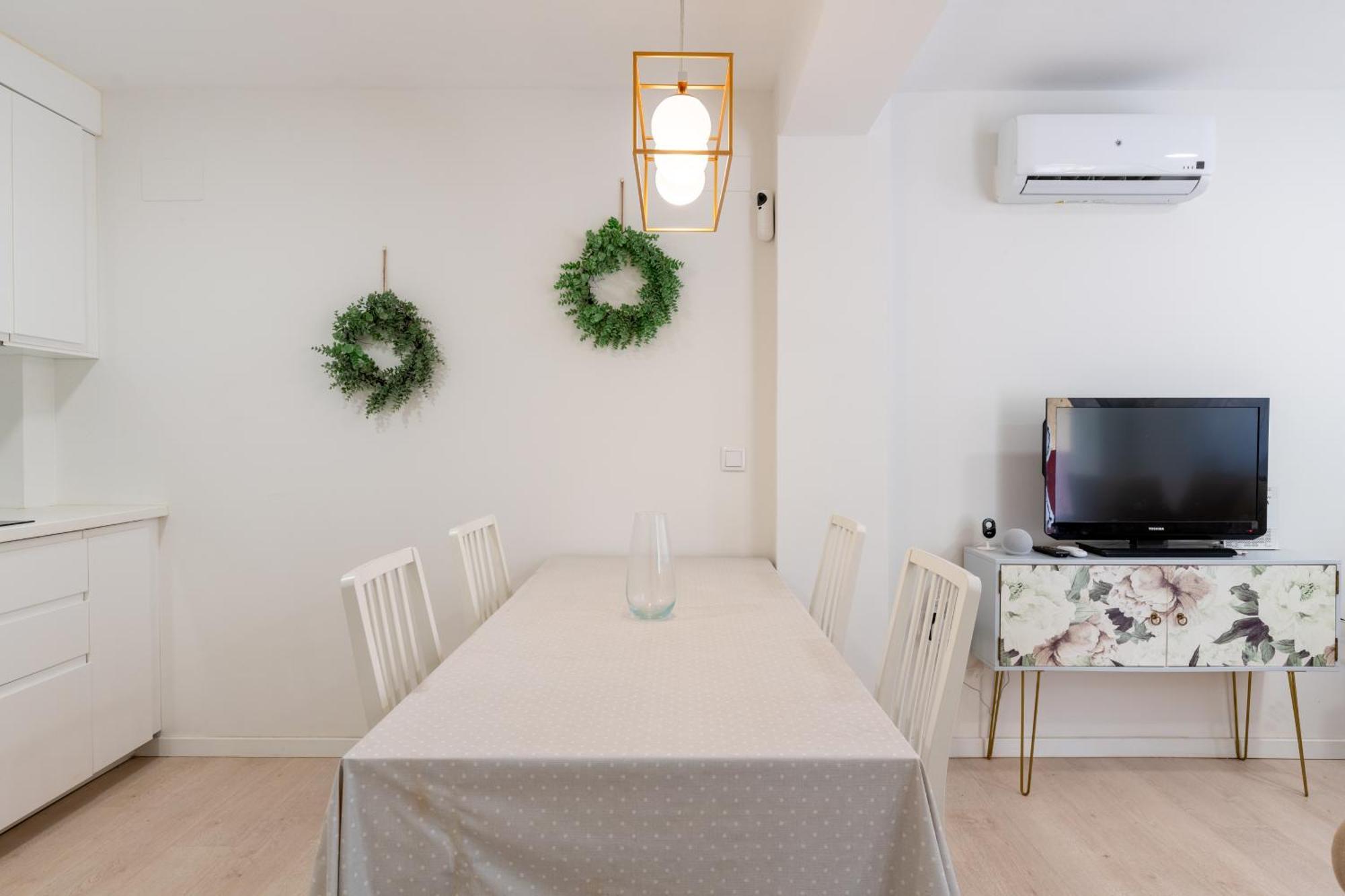 Whitey House In Triana Apartment เซบีญา ภายนอก รูปภาพ